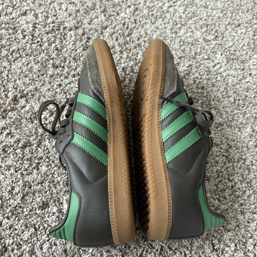 Adidas Samba Men's OG Shadow Olive Green Sneakers Size M6/W7.5